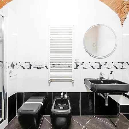 Private Jacuzzi Retreat Romantic In Grosseto's Historic Center