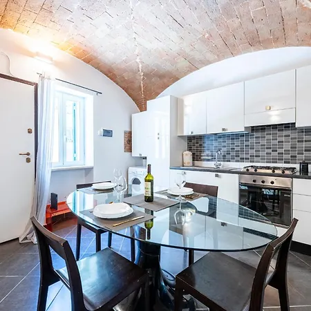Διαμέρισμα Private Jacuzzi Retreat Romantic In Grosseto's Historic Center Γκροσέτο
