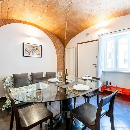 Private Jacuzzi Retreat Romantic In Grosseto's Historic Center *
