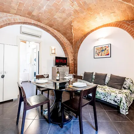 Διαμέρισμα Private Jacuzzi Retreat Romantic In Grosseto's Historic Center